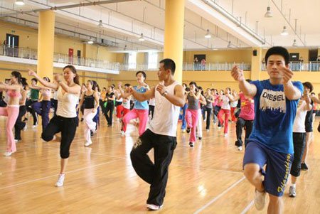 ����ͼ�⣺���100ԪǮ����Щʲô��